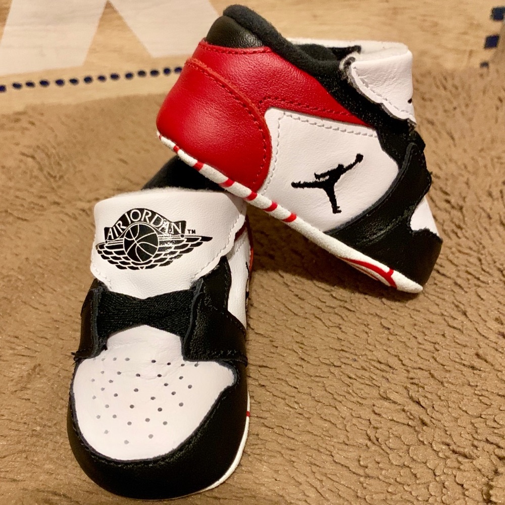 Nike Jordan 1st crib shoes
